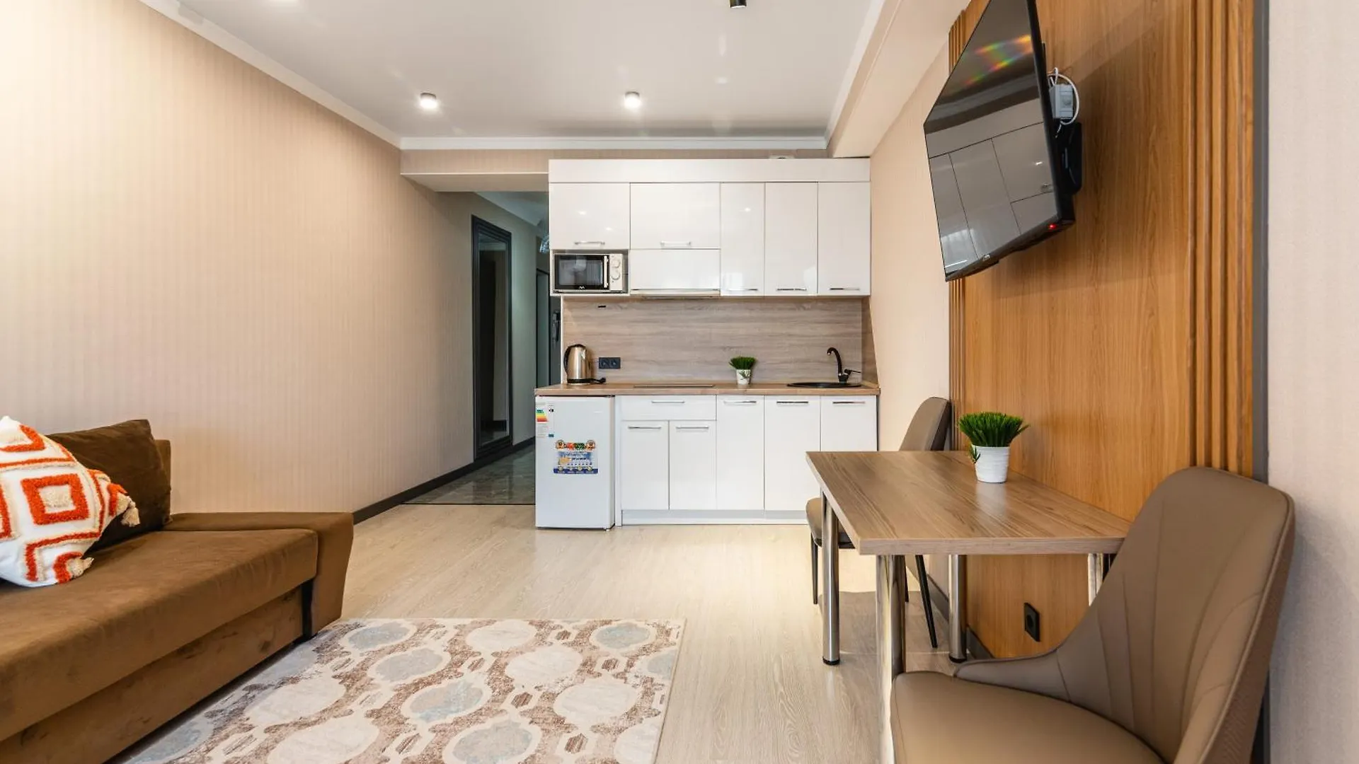 Apartment Апартаменты Жк Молодежный Almaty